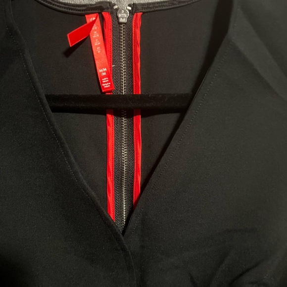 Spanx Black V-Neck Jumpsuit with Straight-Leg Pants - Picture 4 of 9